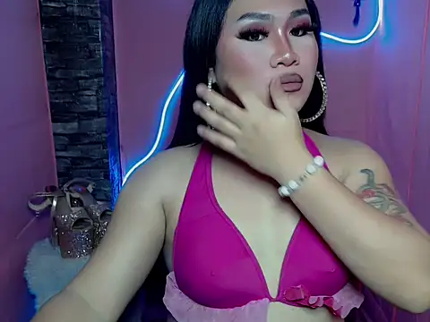 Snapshot of pretty_lassy chatting on November 18, 4:21 pm pretty lassy online show from November 18, 4:21 pm