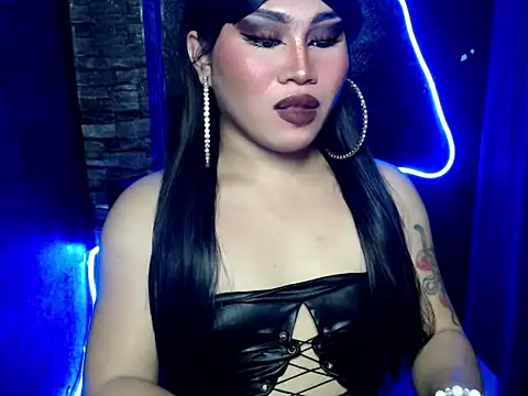 Snapshot of pretty_lassy chatting on October 19, 8:06 am pretty lassy online show from October 19, 8:06 am