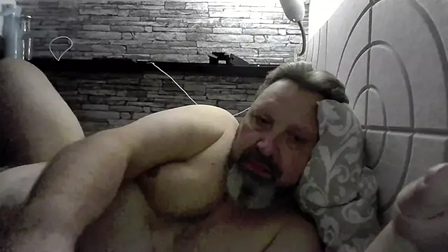 Snapshot of BigMan738@xh chatting on May 27, 11:34 pm BigMan738xh online show from May 27, 11:34 pm