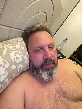 Snapshot of BigMan738@xh chatting on May 15, 10:08 pm BigMan738xh online show from May 15, 10:08 pm