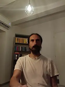 Snapshot of Mrkurt86 chatting on October 31, 9:00 pm Mrkurt86 online show from October 31, 9:00 pm