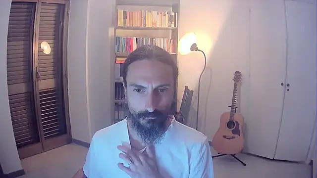 Snapshot of Mrkurt86 chatting on October 25, 5:24 pm Mrkurt86 online show from October 25, 5:24 pm