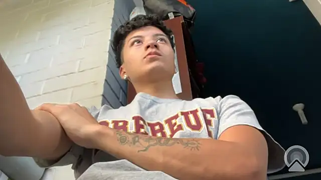 feeelipe2007 online show from February 16, 10:18 pm