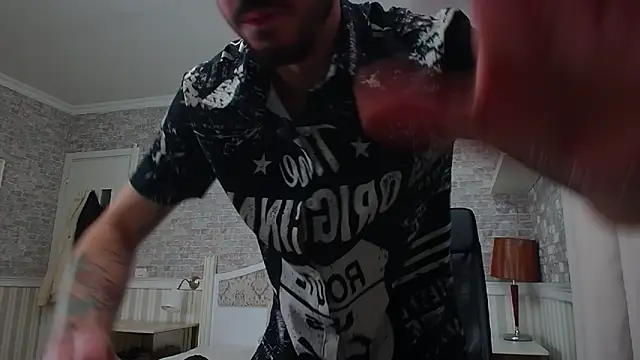 JonahShaw online show from October 16, 4:10 am