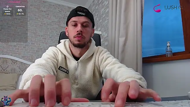 JonahShaw online show from October 9, 4:24 am