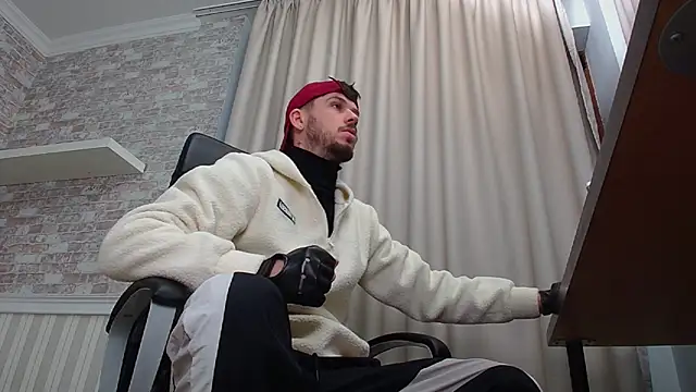 JonahShaw online show from October 12, 4:14 am