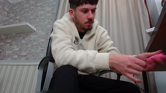 JonahShaw online show from October 11, 4:13 am