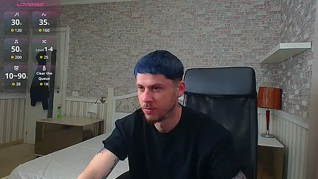 Snapshot of JonahShaw chatting on May 17, 4:34 am JonahShaw online show from May 17, 4:34 am