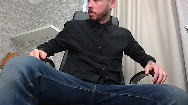 JonahShaw online show from November 2, 5:12 am