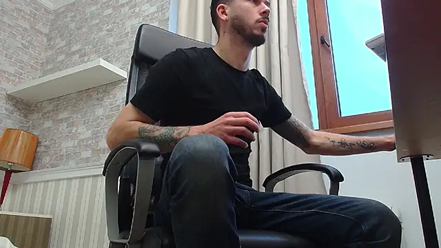 JonahShaw online show from November 5, 5:10 am