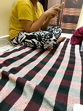 Snapshot of desisanaye_69 chatting on October 15, 11:24 pm desisanaye 69 online show from October 15, 11:24 pm