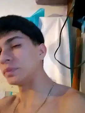 LUISSLEONN0958 online show from September 24, 4:02 pm