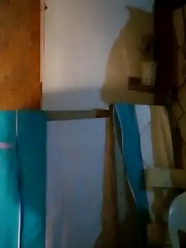 LUISSLEONN0958 online show from October 2, 7:12 am