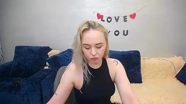 LiluMoon   online show from April 1, 12:17 pm