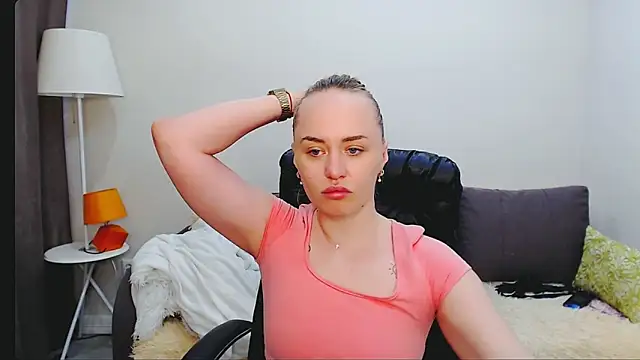 LiluMoon   online show from April 2, 6:31 am