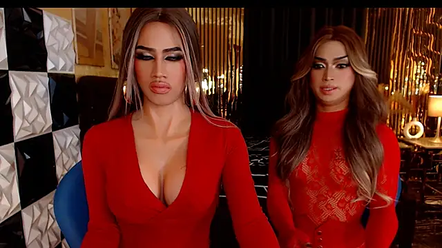 XyraCox online show from March 25, 6:40 pm