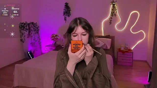 Lisa Blossom online show from June 4, 6:07 am