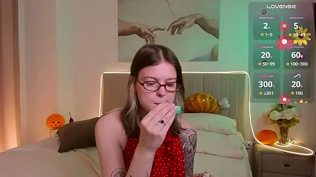 Lisa Blossom online show from November 7, 6:07 am