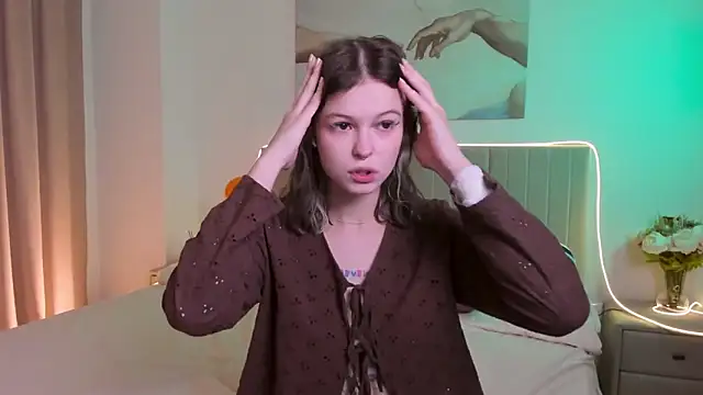 Lisa Blossom online show from October 27, 6:03 am