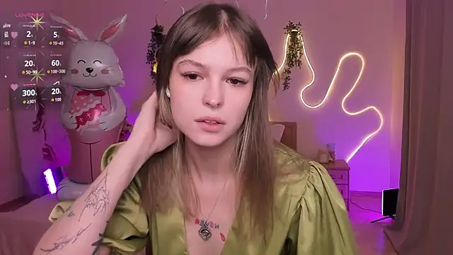 Lisa Blossom online show from March 30, 6:04 am