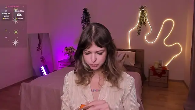 Lisa Blossom online show from April 27, 6:11 am