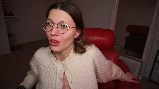 Scorpion Peach online show from November 15, 5:06 pm