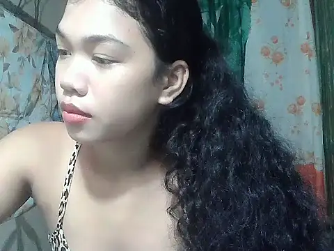 Snapshot of Sweetestsiner chatting on January 14, 3:43 am Sweetestsiner online show from January 14, 3:43 am