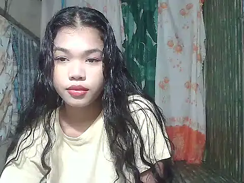 Snapshot of Sweetestsiner chatting on January 16, 5:00 am Sweetestsiner online show from January 16, 5:00 am