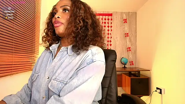 ArianaBeake online show from December 14, 8:09 am