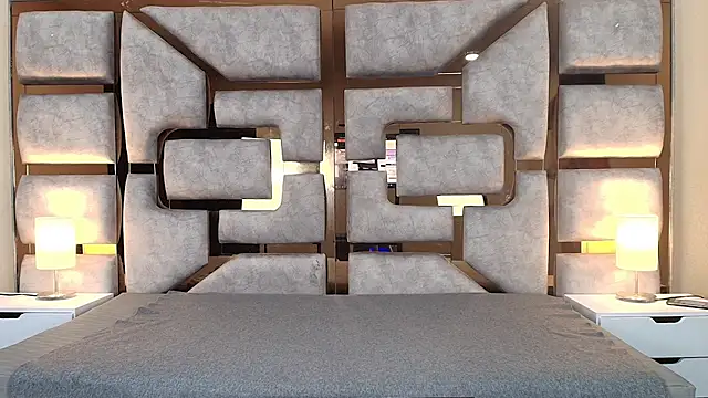 ArianaBeake online show from November 20, 8:20 pm