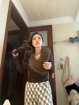 Snapshot of Manson13333 chatting on November 7, 8:30 am Manson13333 online show from November 7, 8:30 am