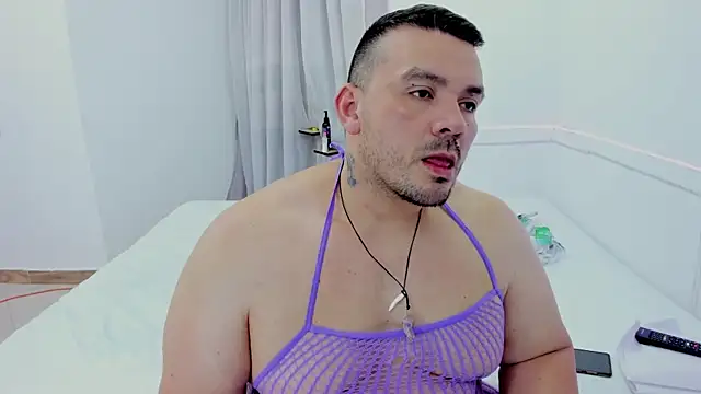 denny scobar online show from February 17, 9:23 pm