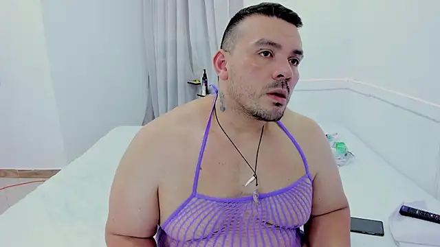 denny scobar online show from April 1, 8:17 pm