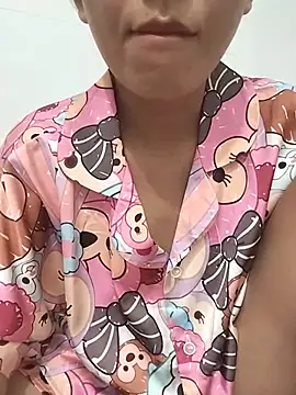 Snapshot of Sexyladzy chatting on September 18, 1:47 pm Sexyladzy online show from September 18, 1:47 pm