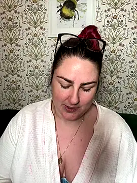 Lacey-BBW online show from September 22, 8:15 pm