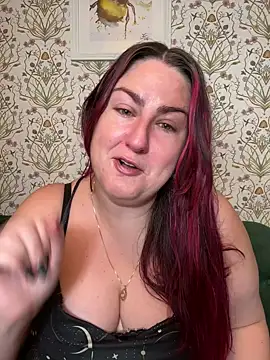 Lacey-BBW online show from September 12, 9:36 pm