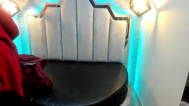 Snapshot of _Emily_rosee_ chatting on October 6, 11:22 am Emily rosee online show from October 6, 11:22 am