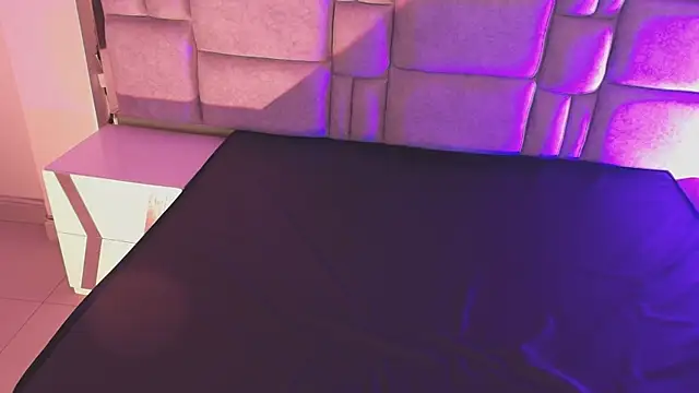  Emily rosee  online show from December 20, 12:19 pm