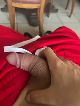 Snapshot of piacentino69 chatting on November 9, 11:47 am piacentino69 online show from November 9, 11:47 am