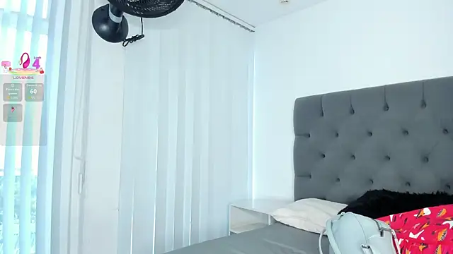 VictoriaParkeer online show from April 10, 11:17 am