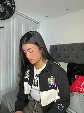 VictoriaParkeer online show from February 21, 12:07 pm