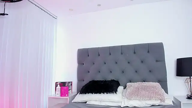 VictoriaParkeer online show from February 5, 12:12 pm