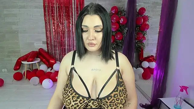 boobzilla  online show from February 19, 5:37 am