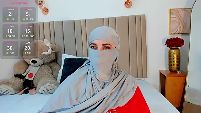 Snapshot of najwa__ chatting on December 23, 4:34 am najwa online show from December 23, 4:34 am