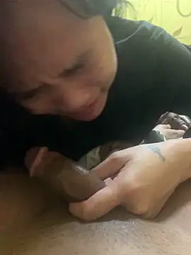 Snapshot of YayeeShow chatting on October 2, 10:57 pm YayeeShow online show from October 2, 10:57 pm