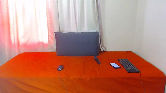 Snapshot of Sexychrista chatting on October 29, 2:16 pm Sexychrista online show from October 29, 2:16 pm