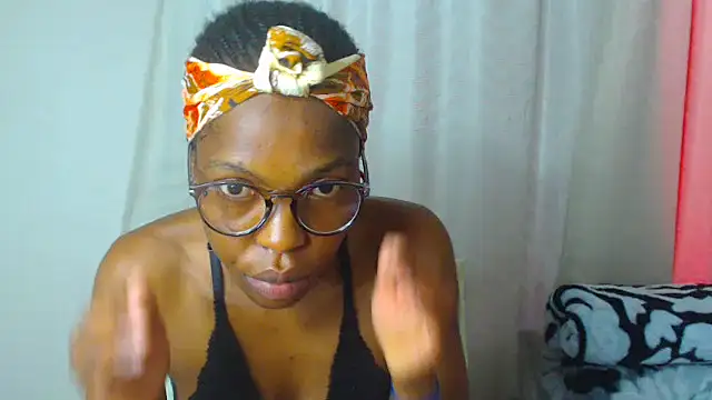 Snapshot of Sexychrista chatting on October 12, 11:33 am Sexychrista online show from October 12, 11:33 am