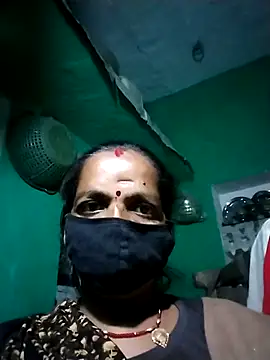 Sexi savita online show from November 8, 11:30 pm