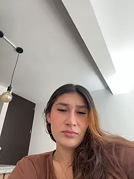 Isa Villamarin online show from October 9, 2:39 pm