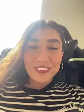 Isa Villamarin online show from October 17, 3:14 pm